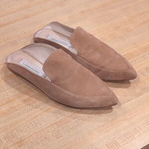 Chinese Laundry/ Kristen Cavallari Brown Suede Slip-On Loafers